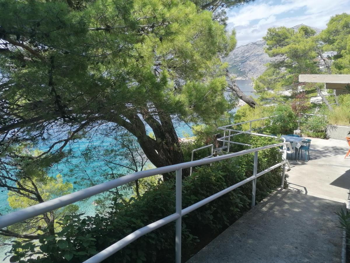 Apartmani Mares - 20 M From The Beach Brela Exteriör bild