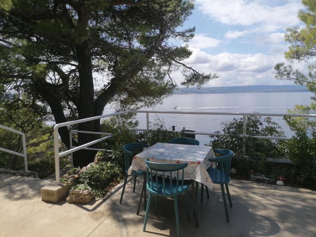 Apartmani Mares - 20 M From The Beach Brela Exteriör bild